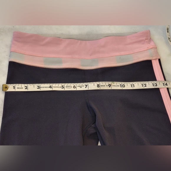 LULULEMON Up To Pace Pink Stripe Waistband Crop Leggings 4 - Picture 9 of 15